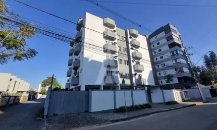 Apartamento com 1 quarto  para alugar, 33.10 m2 por R$1050.00  - Bom Retiro - Joinville/SC