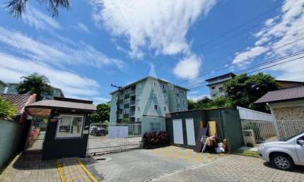 Apartamento com 2 quartos  para alugar, 60.26 m2 por R$1950.00  - Saguacu - Joinville/SC
