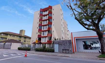 Apartamento com 3 quartos  para alugar, 88.28 m2 por R$2500.00  - Saguacu - Joinville/SC