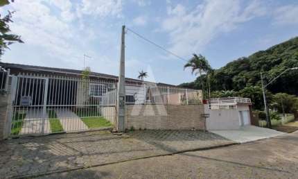 Apartamento com 1 quarto  para alugar, 46.00 m2 por R$1700.00  - America - Joinville/SC