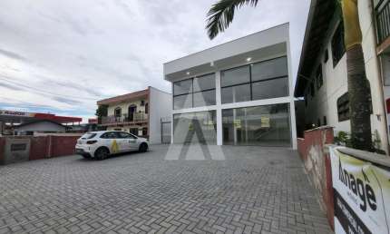 Loja para alugar, 196.42 m2 por R$5500.00  - Fatima - Joinville/SC