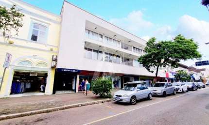 Sala para alugar, 47.40 m2 por R$1500.00  - Centro - Joinville/SC