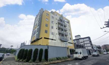 Apartamento com 2 quartos  para alugar, 81.31 m2 por R$3100.00  - America - Joinville/SC