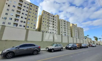 Apartamento com 2 quartos  para alugar, 56.31 m2 por R$1320.00  - Floresta - Joinville/SC