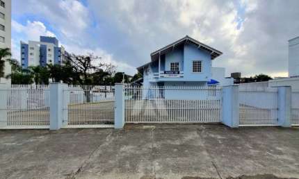 Casa comercial para alugar, 310.00 m2 por R$12000.00  - Costa E Silva - Joinville/SC