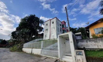 Apartamento com 2 quartos  para alugar, 52.00 m2 por R$1590.00  - Bom Retiro - Joinville/SC