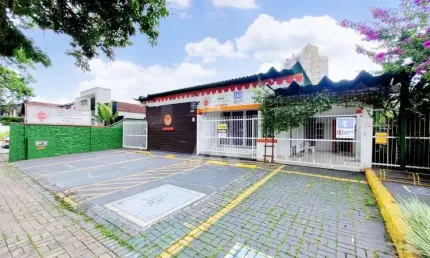 Casa comercial para alugar, 465.60 m2 por R$9900.00  - Anita Garibaldi - Joinville/SC