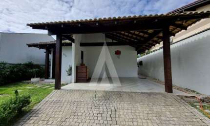 Casa residencial com 3 quartos  para alugar, 160.00 m2 por R$6500.00  - Gloria - Joinville/SC