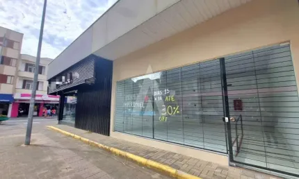 Loja para alugar, 44.58 m2 por R$3500.00  - Centro - Joinville/SC