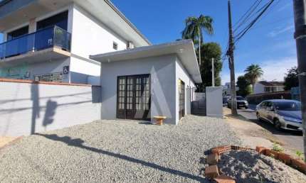 Loja para alugar, 26.81 m2 por R$1850.00  - Iririu - Joinville/SC