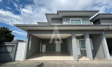 Casa residencial com 3 quartos  para alugar, 163.54 m2 por R$5500.00  - Gloria - Joinville/SC