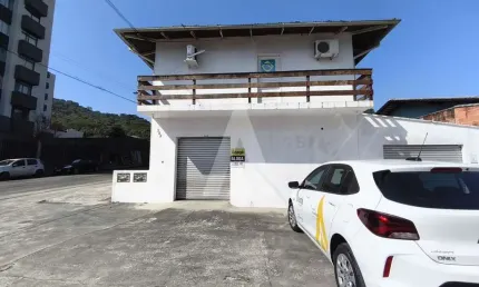 Loja para alugar, 90.00 m2 por r$2000.00  - saguacu - joinville/sc