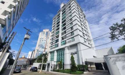 Apartamento com 3 quartos  para alugar, 127.25 m2 por R$3900.00  - Saguacu - Joinville/SC