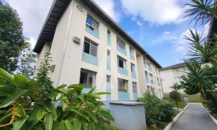 Apartamento com 2 quartos  para alugar, 68.00 m2 por R$1800.00  - Costa E Silva - Joinville/SC