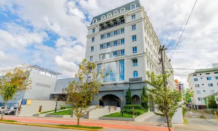Sala para alugar, 270.28 m2 por R$17576.00  - Bom Retiro - Joinville/SC