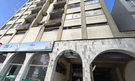Sala para alugar, 33.56 m2 por R$1000.00  - Centro - Joinville/SC