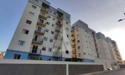 Apartamento com 2 quartos  para alugar, 52.78 m2 por R$1800.00  - Petropolis - Joinville/SC