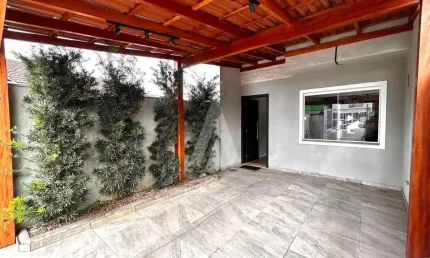 Casa residencial com 2 quartos  para alugar, 65.56 m2 por R$2500.00  - Petropolis - Joinville/SC