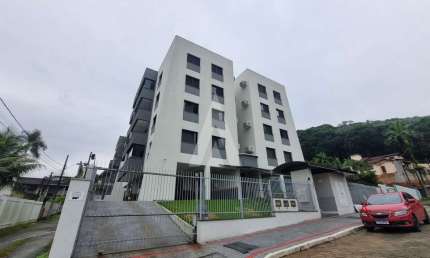 Apartamento com 3 quartos  para alugar, 79.82 m2 por R$1450.00  - Iririu - Joinville/SC