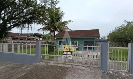 Casa residencial com 3 quartos  para alugar, 95.04 m2 por R$2800.00  - Joao Costa - Joinville/SC