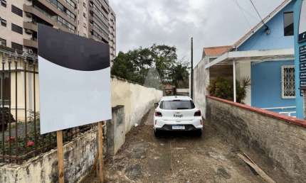 Terreno para alugar, 955.05 m2 por R$5900.00  - America - Joinville/SC