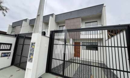 Casa residencial com 2 quartos  para alugar, 72.06 m2 por R$2600.00  - Costa E Silva - Joinville/SC