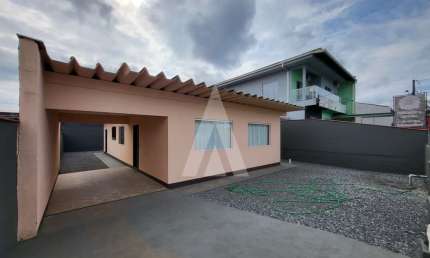 Casa residencial com 3 quartos  para alugar, 113.00 m2 por R$2500.00  - Floresta - Joinville/SC