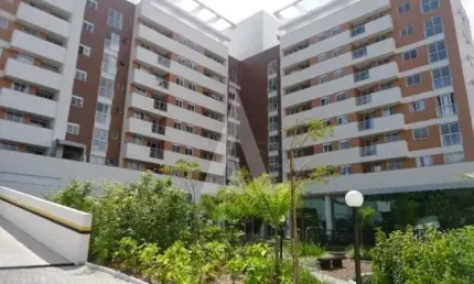 Apartamento com 3 quartos  para alugar, 80.18 m2 por R$2900.00  - Gloria - Joinville/SC