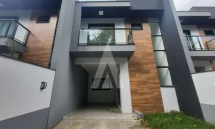 Casa residencial com 3 quartos  para alugar, 110.12 m2 por R$3500.00  - Costa E Silva - Joinville/SC