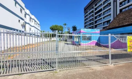 Terreno para alugar, 824.00 m2 por R$10000.00  - Centro - Joinville/SC