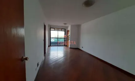 Apartamento com 3 Dormitórios a  Venda na  Chácara Inglesa