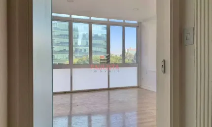 Conjunto Comercial com Pé Direito Duplo na Avenida Paulista