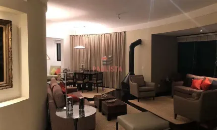 Apartamento de 136m² com 2 suítes e 2 vagas a Venda nos Jardins