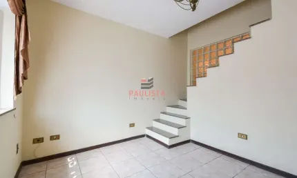 Ótimo sobrado residencial à venda com 123m², 3 dormitórios e 1 vaga no Planalto Paulista.