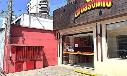 Excelente Ponto Comercial para Locação – 180m² de construção – Campo Belo - São Paulo/SP