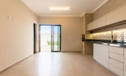 Linda casa térrea, 3 suites, condomínio Bonfim Paulista