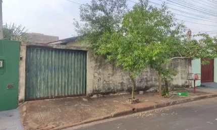Casa com 2 dormitórios à venda por R$ 220.000 - Aeroporto - Barretos/SP