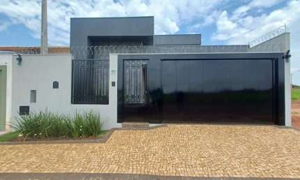 Casa com 3 dormitórios à venda, 146 m² por R$ 600.000,00 - Jardim Europa - Barretos/SP