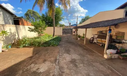 Casa com 3 dormitórios à venda, 97 m² por R$ 230.000,00 - Jardim Nova Barretos - Barretos/SP