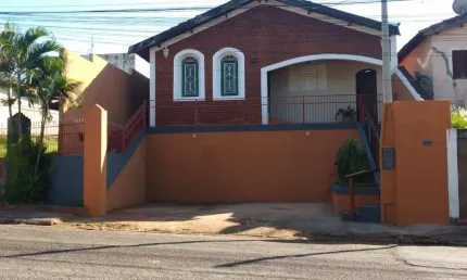 Casa com 3 dormitórios à venda, 150 m² por R$ 460.000,00 - São Salvador - Barretos/SP