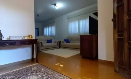 Casa com 3 dormitórios à venda, 191 m² por R$ 680.000,00 - Baroni - Barretos/SP