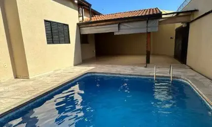 Casa com 3 dormitórios à venda, 138 m² por R$ 530.000 - Nogueira - Barretos/SP