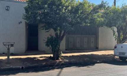 Casa com 3 dormitórios à venda, 163 m² por R$ 320.000,00 - Zequinha Amêndola - Barretos/SP