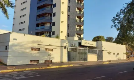 Apartamento com 3 dormitórios à venda, 136 m² por R$ 600.000 - Ibirapuera - Barretos/SP