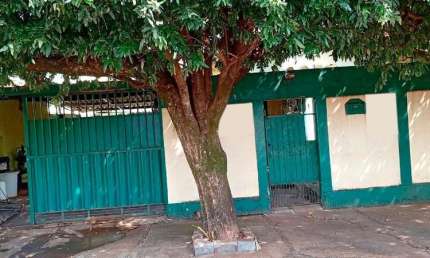 Casa com 3 dormitórios à venda, 218 m² por R$ 350.000,00 - Rios - Barretos/SP