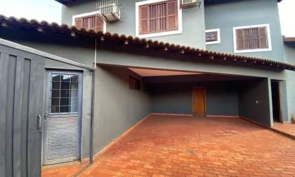 Casa com 4 dormitórios, 328 m² - venda por R$ 1.300.000,00 ou aluguel por R$ 4.000,00/mês - Jardim Allah - Barretos/SP
