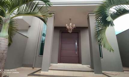 Casa com 4 dormitórios, 563 m² - venda por R$ 2.000.000,00 ou aluguel por R$ 8.000,00/mês - Centro - Barretos/SP
