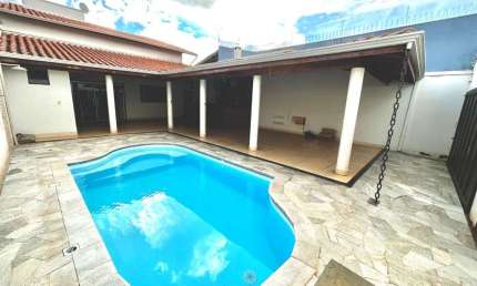 Casa com 3 dormitórios à venda, 225 m² por R$ 900.000 - Jardim Ramos - Barretos/SP