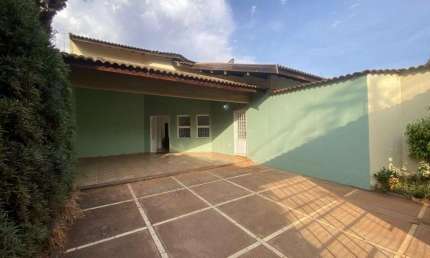 Casa com 4 dormitórios para alugar por R$ 4.029,00/mês - City Barretos - Barretos/SP