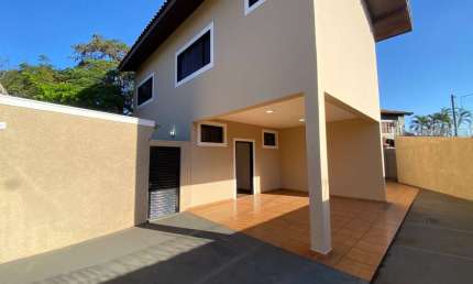 Casa com 3 dormitórios para alugar por R$ 3.918,14/mês - Jardim Allah - Barretos/SP